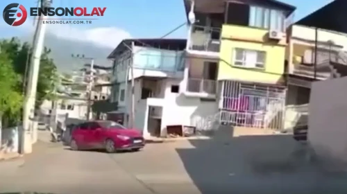 İskenderun'da Otomobil Duvara Çarptı: Kontrolden Çıkan Araç Kaza Yaptı