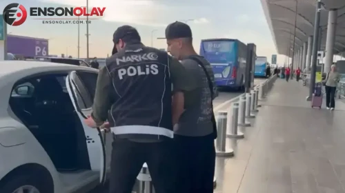Gözaltına alınan 'Manifest' grubunun menajeri Tolga Akış adliyeye sevk edildi