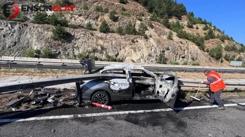 Bilecik'te Kaza Sonucu Alev Alan Otomobilde 3 Asker Yaralandı