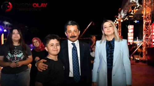 Kırşehir'de Neşet Ertaş Festivali'nde Meydan Sanatseverlerle Şenlendi
