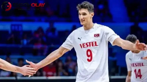 Futbolcu Efe Mandıracı'nın Kimliği Ortaya Çıktı: İşte Yaşı, Memleketi, Boyu, Oynadığı Pozisyon ve Kariyeri!