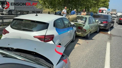 Samsun'da zincirleme kaza : 4 araç birbirine girdi