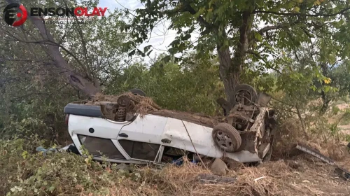 Bursa İnegöl'de otomobil şarampole yuvarlandı : 8 yaralı