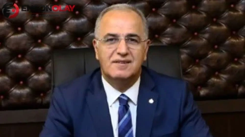 Mehmet Akif Üstündağ kimdir ve hangi başarılarıyla tanınmaktadır?
