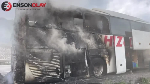 Samsun'da seyir halindeki otobüste yangın: Yolcular tahliye edildi