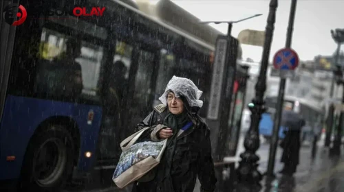 Hava bir anda değişiyor ! Meteoroloji’den sağanak ve kuvvetli rüzgar uyarısı