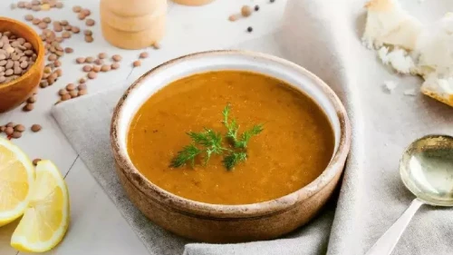 Doğu Mutfağının Gizemli Lezzeti: Malhıta Çorbası!