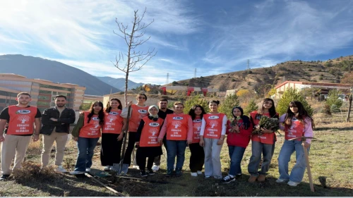 Gümüşhane Üniversitesi'nde Kampüs Lavanta Kokacak: Fideler Toprakla Buluştu