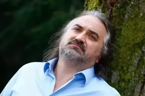 Ünlü Türk müziği sanatçısı Volkan Konak'ın Hayatı ve Kariyeri!