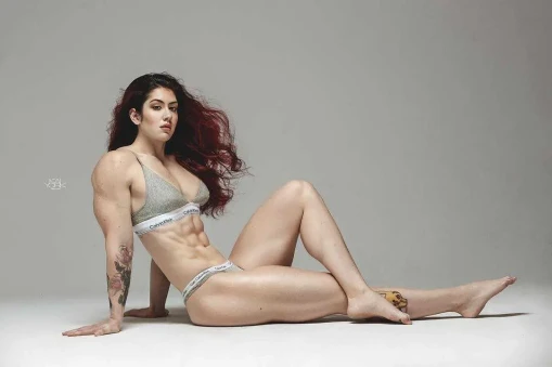 Kanadalı fitness modeli Natasha Aughey hakkında merak edilen detaylar!