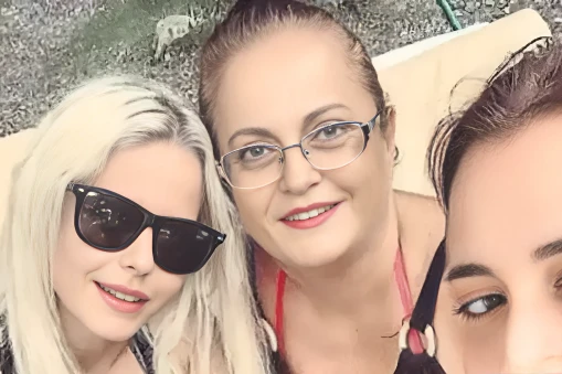 Simge Sağın’ın annesi kimdir, mesleği neydi? (Neriman Sağın kimdir?)
