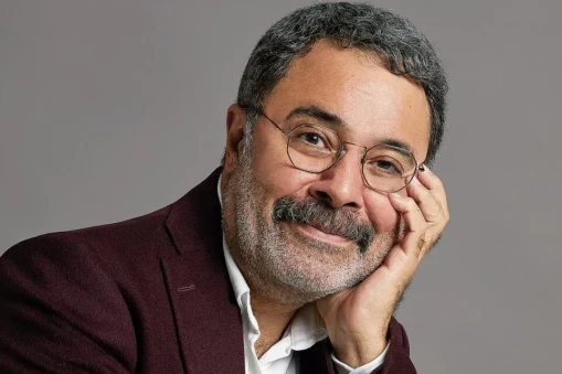 Ünlü Yazar Ahmet Ümit'in Hayatı ve Eserleri Hakkında Merak Edilenler!