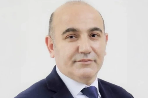 Elazığ'ın Gazetecilik Sektöründeki Değerli İsmi Arif Çakmak Hayatını Kaybetti - Gazeteci Arif Çakmak'ın Kariyeri Araştırılıyor