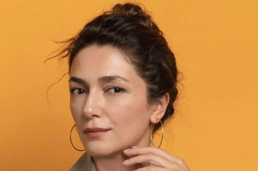 Popüler dizi "Kral Kaybederse"nin psikolog karakteri Güler hakkında merak edilenler!