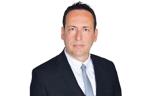 Türk oyuncu Yusuf Alabarda'nın hikayesi göz kamaştırıyor!