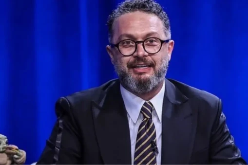 Ünlü sunucu İbrahim Selim'in hayatı merak konusu oldu! İbrahim Selim'in kim olduğunu, kaç yaşında olduğunu, nereli olduğunu ve kariyerini merak edenler için detaylar haberimizde!