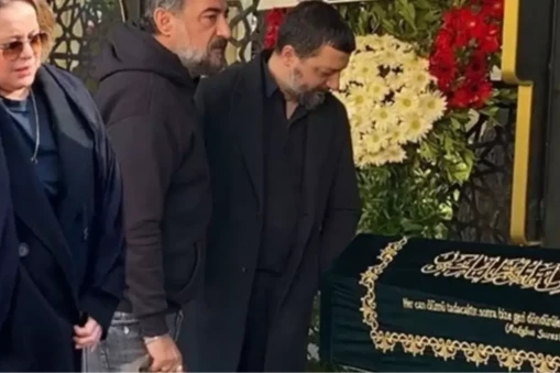 Ünlü şarkıcı Mehmet Erdem'in babası Sücaattin Erdem'in vefatıyla ilgili detaylar haberde...