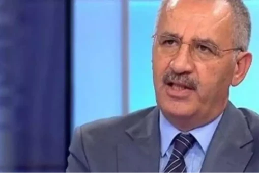 Gazeteci ve Yazar Saygı Öztürk'ün Başarı Dolu Kariyeri ve Öne Çıkan Kitapları