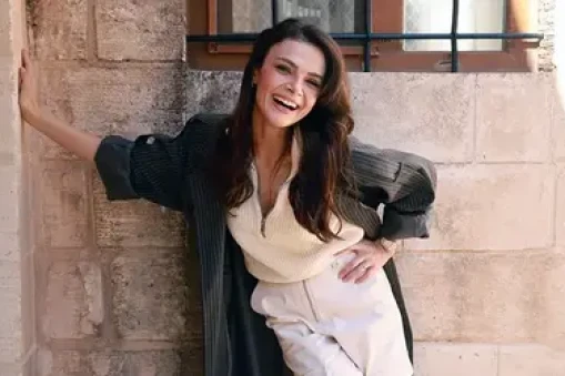 Uzak Şehir'in Alya'sı: Sinem Ünsal kimdir? Kaç yaşında? nereli? Boyu kaç? Sevgilisi var mı? Hakkında tüm bilmedikleriniz...