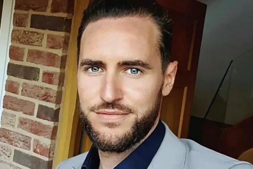 OnlyFans Kurucusu Tim Stokely'nin Muazzam Net Değeri ve Daha Fazlası Açıklanıyor