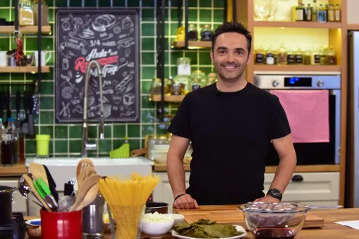 Arda Türkmen Kimdir? Kaç Yaşında? Kiminle Evli? Arda’nın Mutfağı Şefin Çocuğu Var Mı?