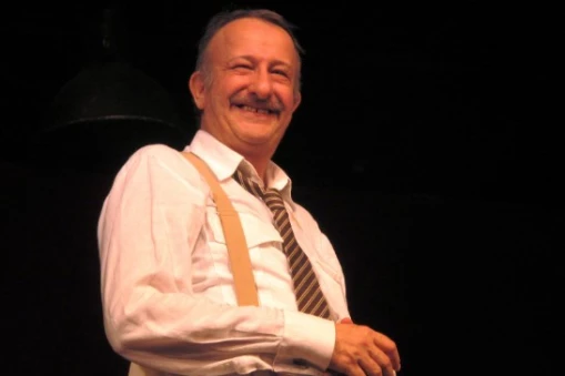 Naşit Özcan Kimdir ve Kaç Yaşındadır? Adile Naşit'in Yeğeni Kimdir?