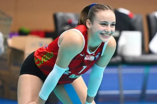 Genç voleybol yeteneği Berre İnce, Papara Göztepe'ye transfer oldu! İşte İzmirlileri heyecanlandıran oyuncunun detayları
