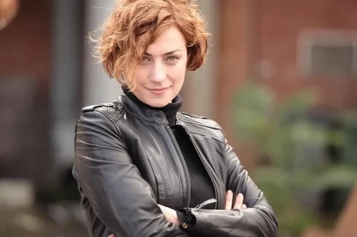 Sanem Çelik'in Kim Olduğunu Biliyor musunuz? Eğitim ve Dizi Kariyeri Ortaya Çıktı!
