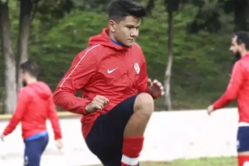 Atakan Müjde'nin hayatı ve kariyeri hakkında detaylar ortaya çıktı! Amedspor'un yeni transferi kimdir?