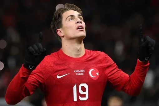 Kenan Yıldız’ın ailesi ne iş yapıyor, anne babası nereli, kardeşi var mı?