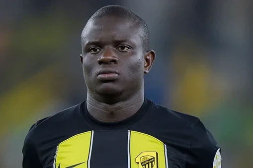 Fransız Futbolcu N'Golo Kanté'nin Aşk Hayatı: Eşi Kim, Aile Durumu Merak Konusu!