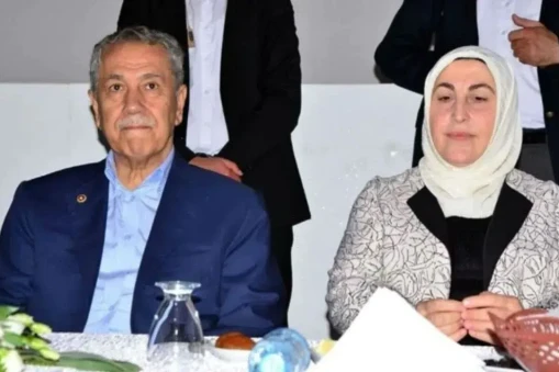 Bülent Arınç'ın Eşiyle İlgili Merak Edilenler! Münevver Arınç'ın Yaşı, Kökeni ve Aile Durumu Hakkında Detaylar Ortaya Çıktı!