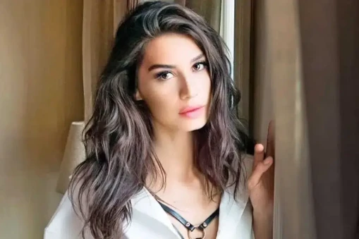 Burcu Kıratlı'nın Babası Tuncay Kıratlı'nın Gizemi! Kimdir, Ne İş Yapar ve Nereden?