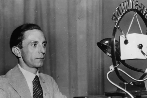 Nazi Propaganda Bakanı Dr. Paul Joseph Goebbels: Hayatı ve Siyasi Kariyeri!
