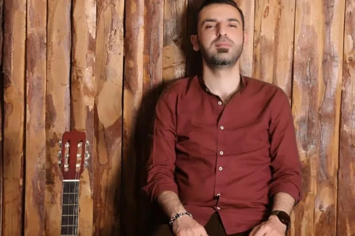 Ünlü Sanatçı Kemal Ceyhan'ın Sanat Dolu Hikayesi! Müziğe Başlama Serüveni ve Başarılarının Sırrı!