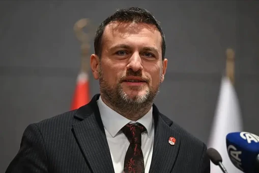 Veli Ozan Çakır: Yaşamı ve KariyeriTürk iş insanı Veli Ozan Çakır'ın sıra dışı başarı hikayesi