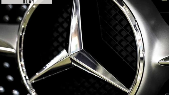 Mercedes dikkat çekici bir tasarıma imza atıyor: Artık daha dar ve daha uzun bir yapıya sahip!