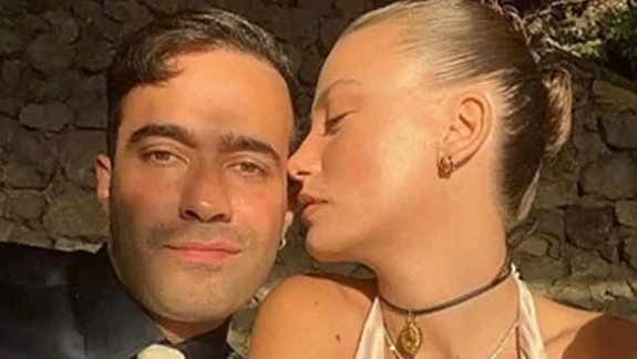 Serenay Sarıkaya ve Mert Demir küstü mü?