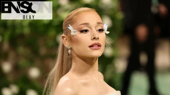 ABD'li şarkıcı Ariana Grande, eserini izinsiz kullanan Beyaz Saray'a tepki gösterdi