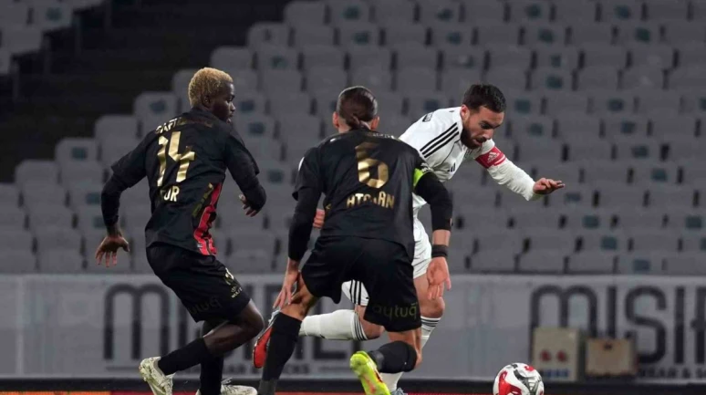 Maçta ilk gol atıldı, heyecan dorukta!