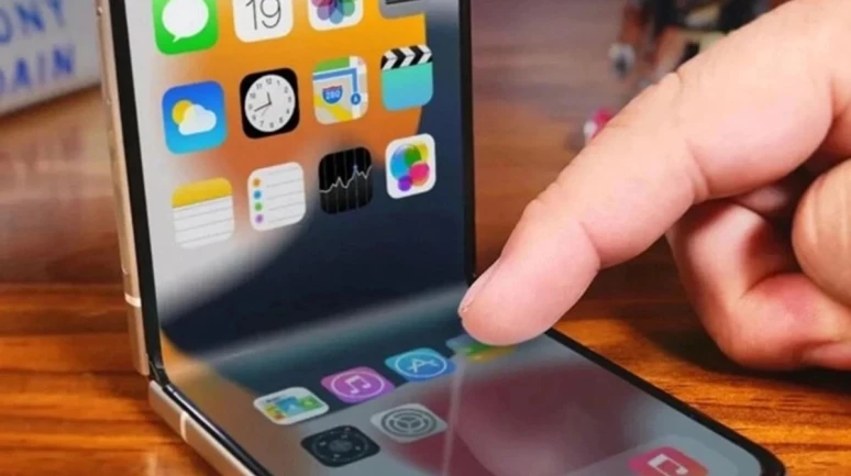 Uzun zamandır merakla beklenen gelişme sonunda gerçekleşti! Katlanabilir iPhone'un teknik özellikleri sızdırıldı