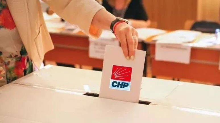 CHP'nin kongre maratonu sürüyor... Karşıyaka ve Karaburun'da bugün oy verme işlemi başlıyor