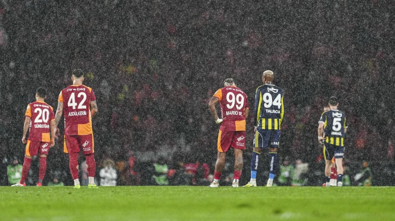 Galatasaray ve Fenerbahçe'ye PFDK tarafından para cezası verildi