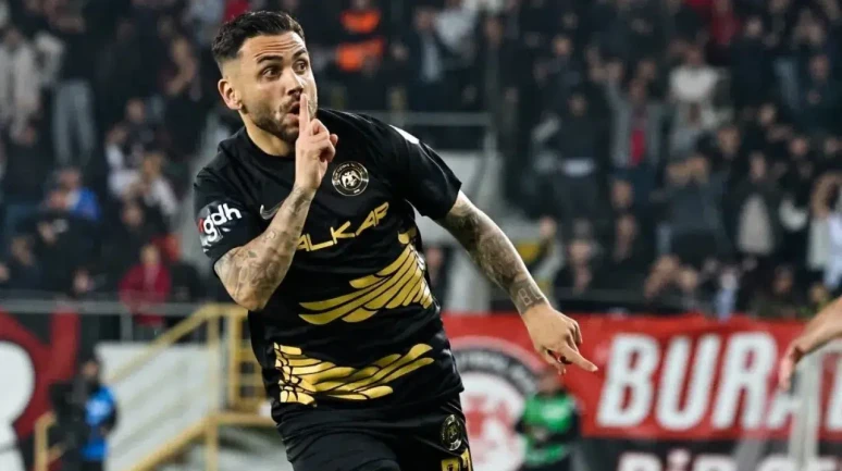 Çorum FK, Burak Çoban ile yolların ayrıldığını duyurdu