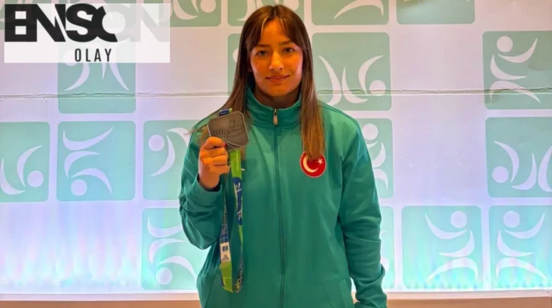 Milli güreşçi Zerda Demir, Dünya Şampiyonası'nda gümüş madalya kazandı