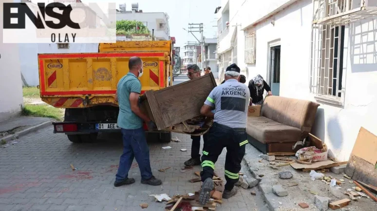 Yalnız yaşayan engelli vatandaşın imdadına belediye yetişti: Evdeki atık yığınları temizlendi