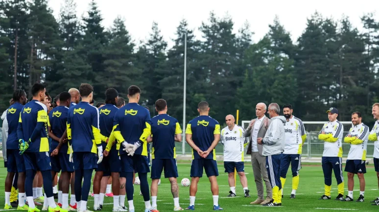 Fenerbahçe'de beklenmedik ayrılık : İsmail Kartal'ı üzen gelişme