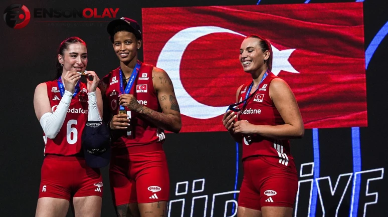 Voleybolun Sultanları Filenin Kraliçeleri'nin Zaferle Taçlandığı Anı Ödülü Belli Oldu