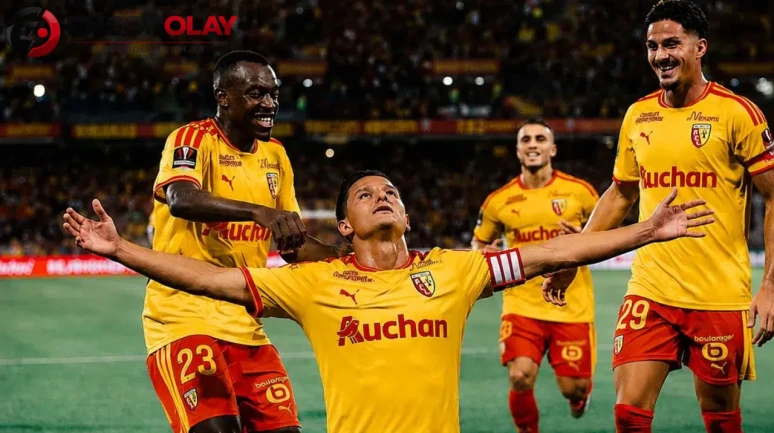 PSG'ye yeni sezonun ilk şoku : Lens'e 1-0 mağlup olarak Süper Kupa'yı kaybettiler