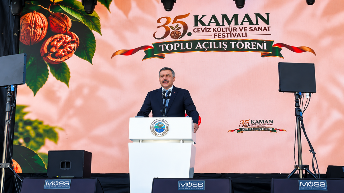 35. Kaman Ceviz Festivali'ne Bakan Çiftçi’den 453,5 Milyon TL'lik Yatırım Müjdesi!